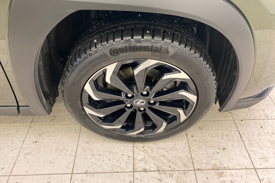 Lexus UX vaihtoauto