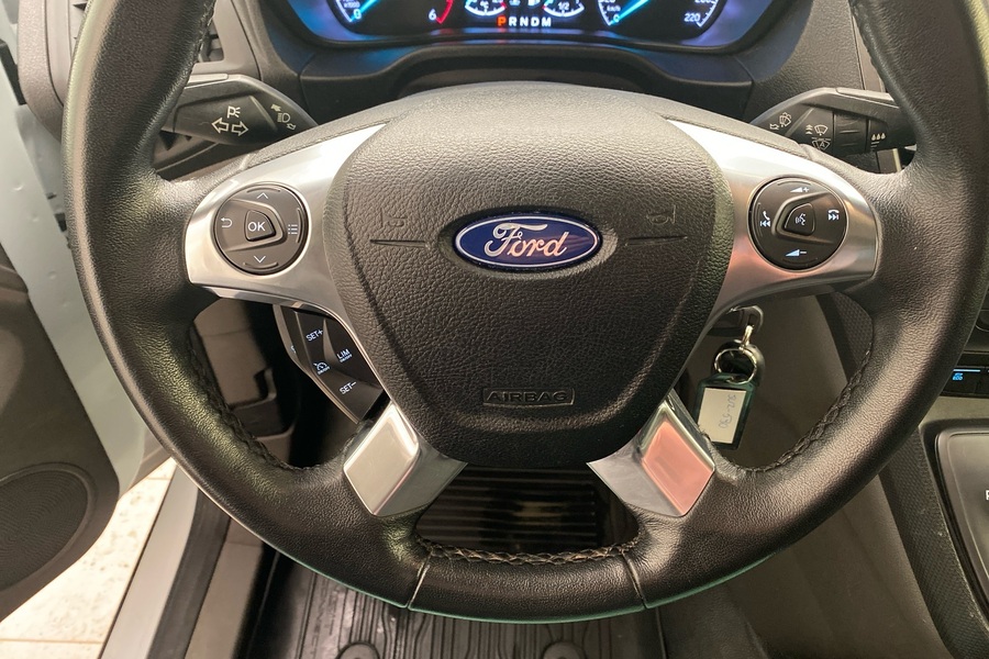 Ford Transit Connect vaihtoauto