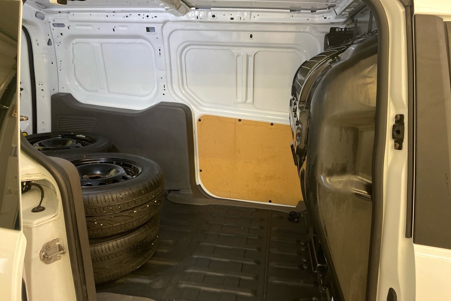 Ford Transit Connect vaihtoauto