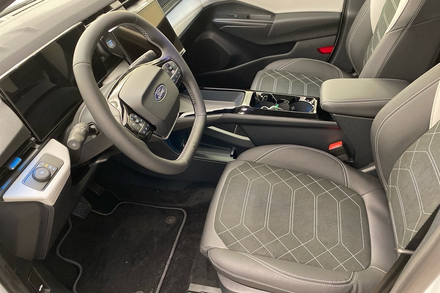 Ford Puma Gen-E vaihtoauto