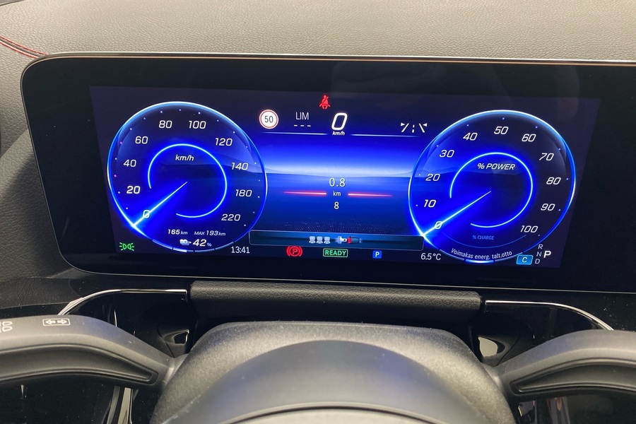 Mercedes-Benz EQA vaihtoauto