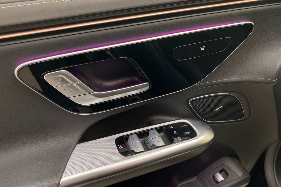 Mercedes-Benz EQE vaihtoauto