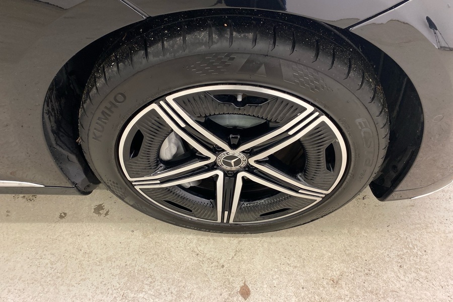 Mercedes-Benz EQE vaihtoauto