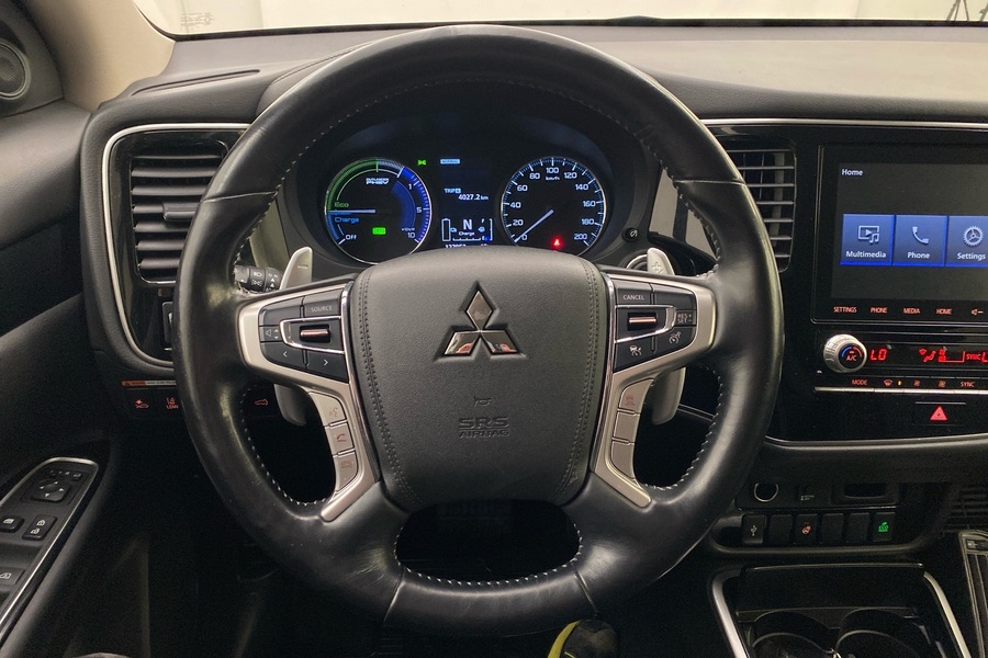 Mitsubishi Outlander PHEV vaihtoauto