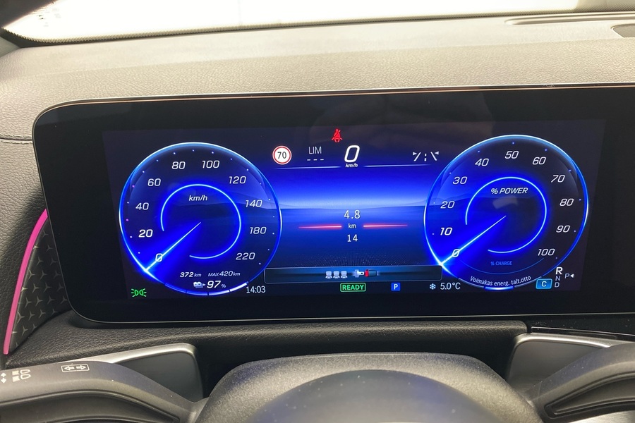 Mercedes-Benz EQB vaihtoauto