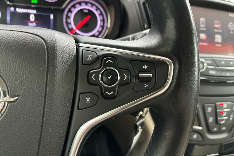 Opel Insignia vaihtoauto