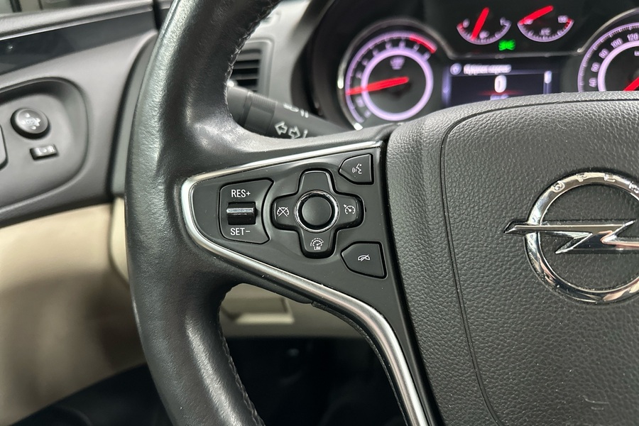 Opel Insignia vaihtoauto