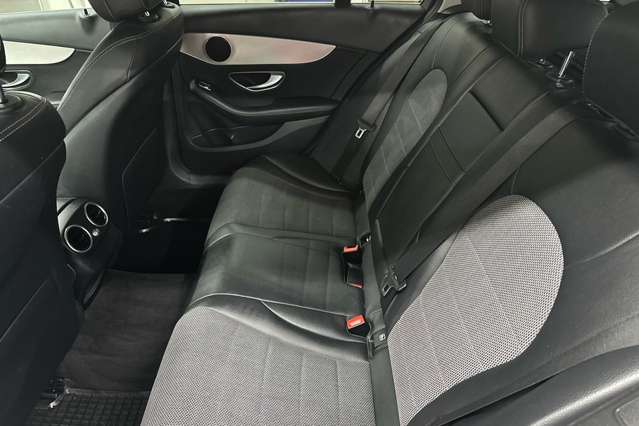 Mercedes-Benz C vaihtoauto