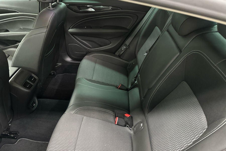 Opel Insignia vaihtoauto