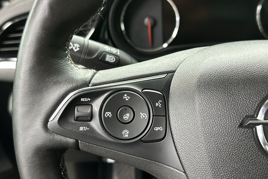 Opel Insignia vaihtoauto