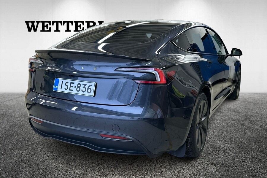 Tesla Model 3 vaihtoauto