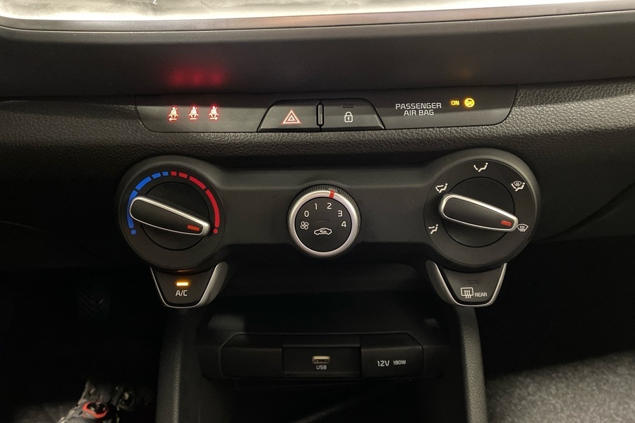 Kia Stonic vaihtoauto