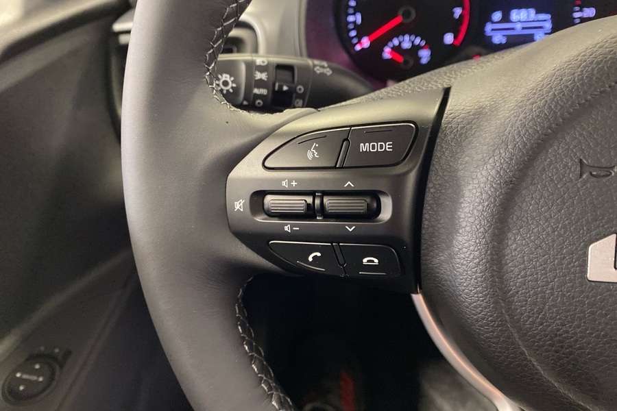 Kia Stonic vaihtoauto