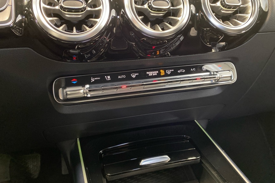 Mercedes-Benz EQA vaihtoauto