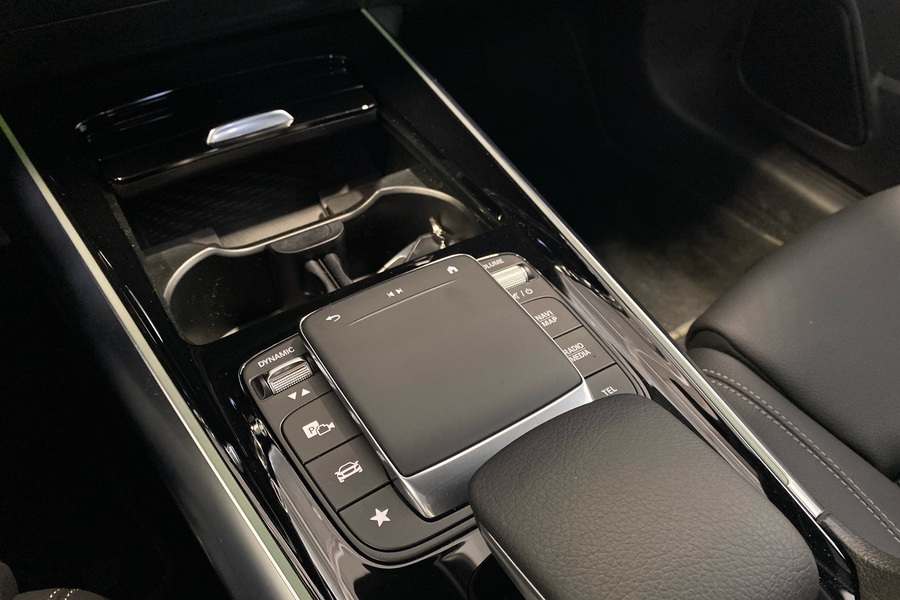 Mercedes-Benz EQA vaihtoauto