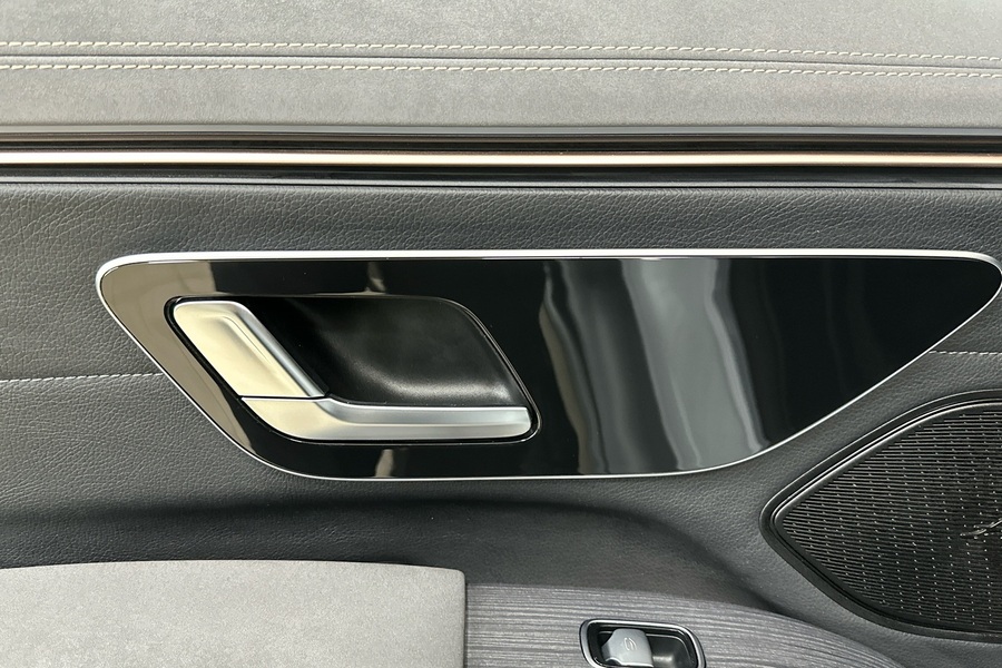 Mercedes-Benz EQS vaihtoauto