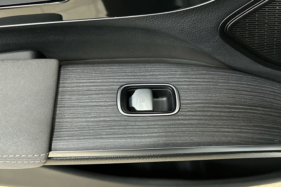 Mercedes-Benz EQS vaihtoauto