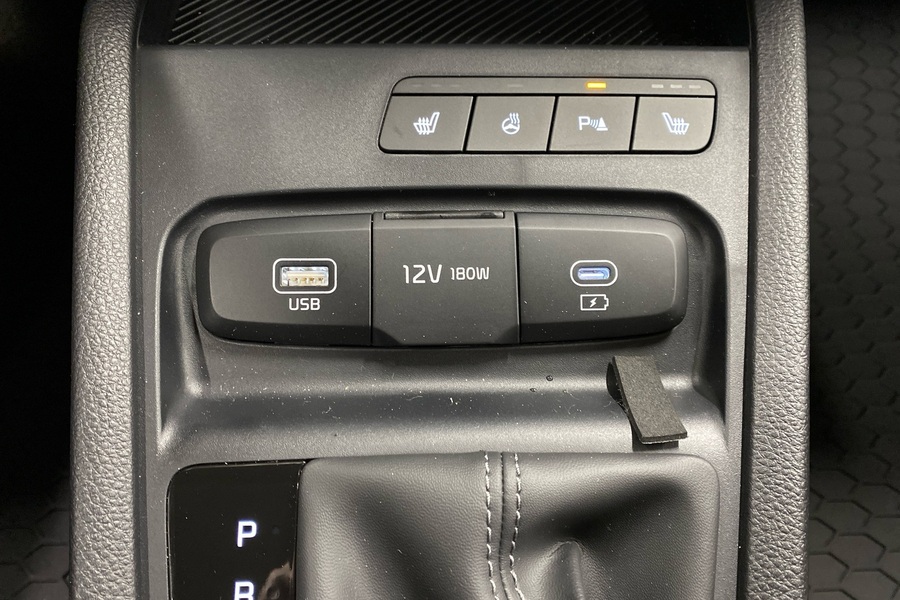 Kia Stonic vaihtoauto