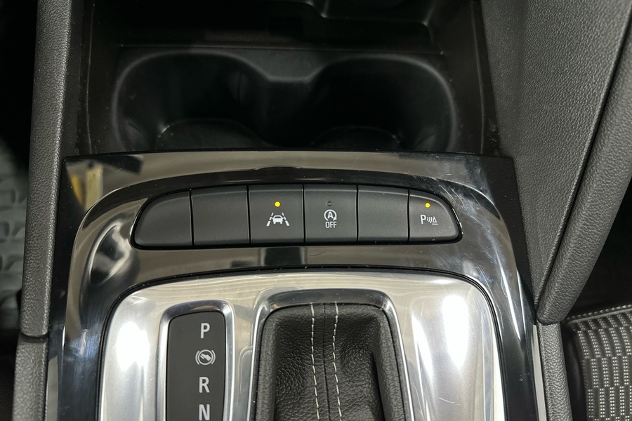 Opel Insignia vaihtoauto