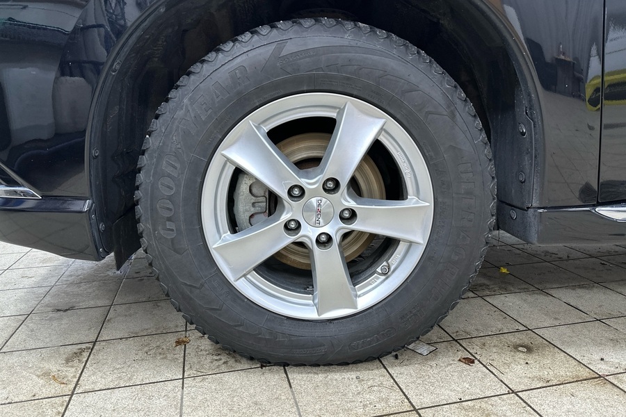 Mitsubishi Outlander PHEV vaihtoauto