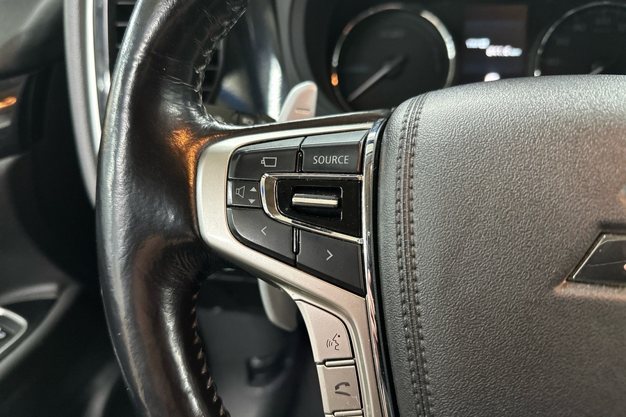 Mitsubishi Outlander PHEV vaihtoauto