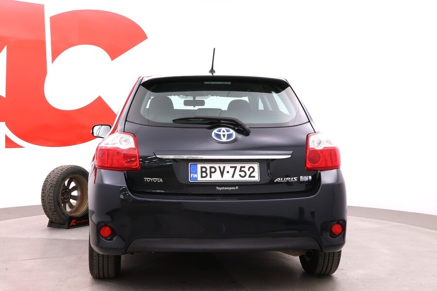 Toyota Auris vaihtoauto