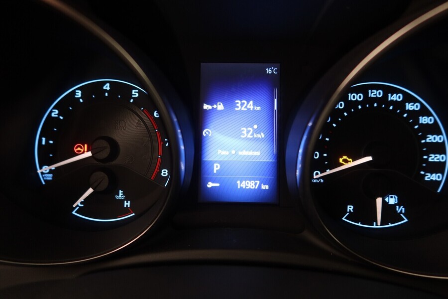 Toyota Auris vaihtoauto