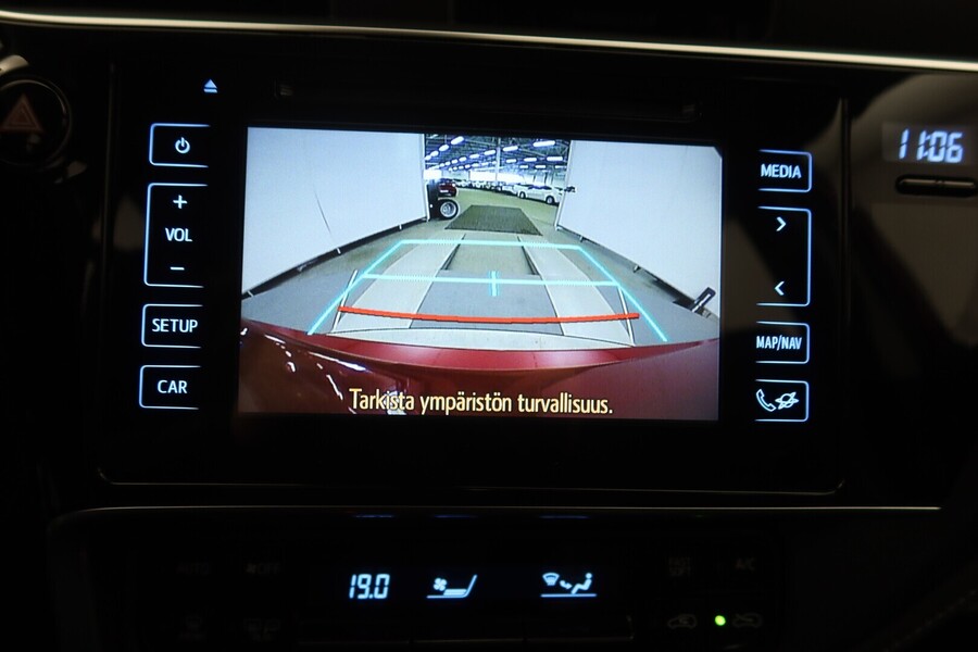 Toyota Auris vaihtoauto