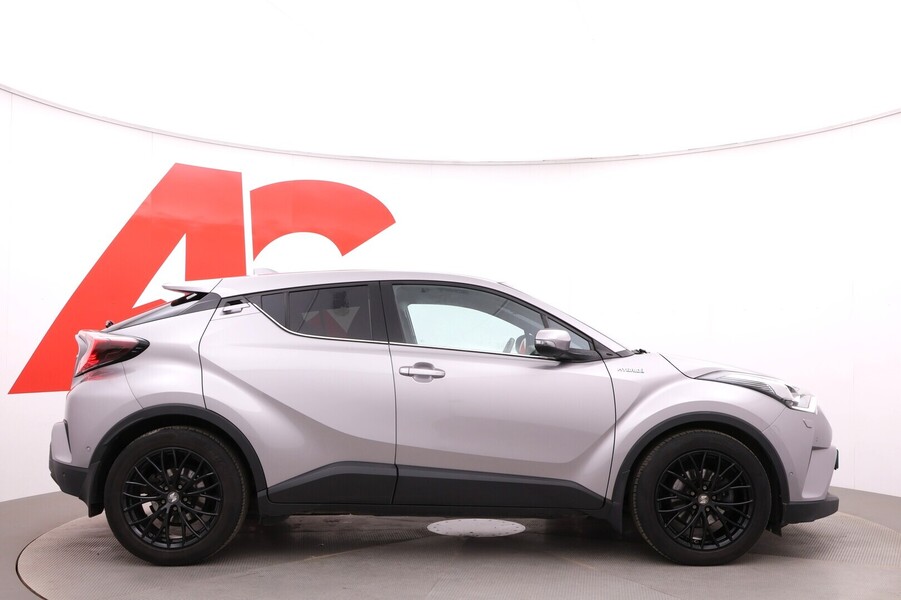 Toyota C-HR vaihtoauto