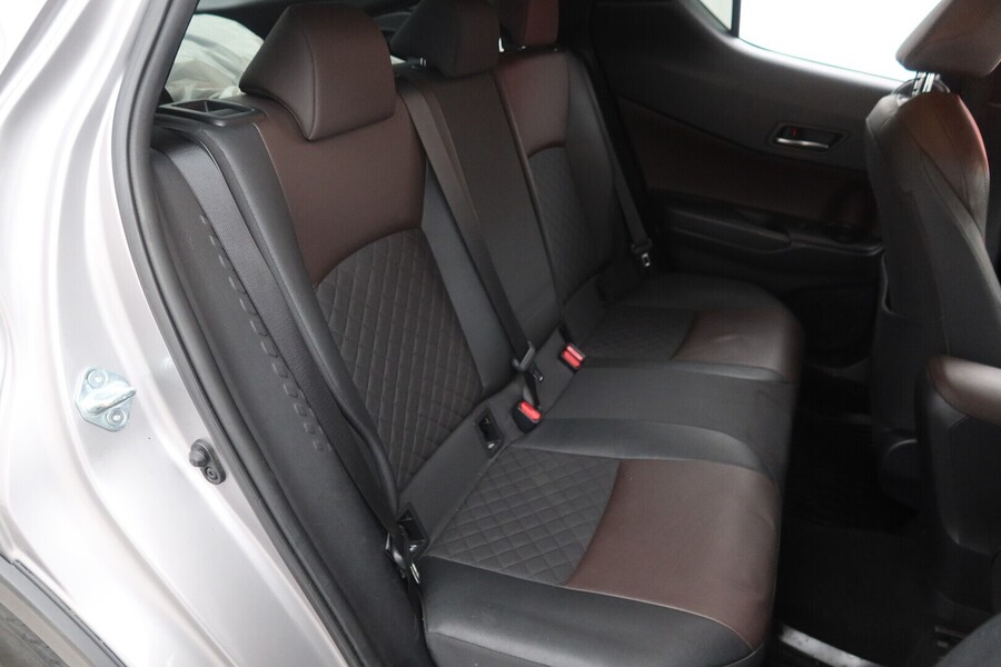 Toyota C-HR vaihtoauto