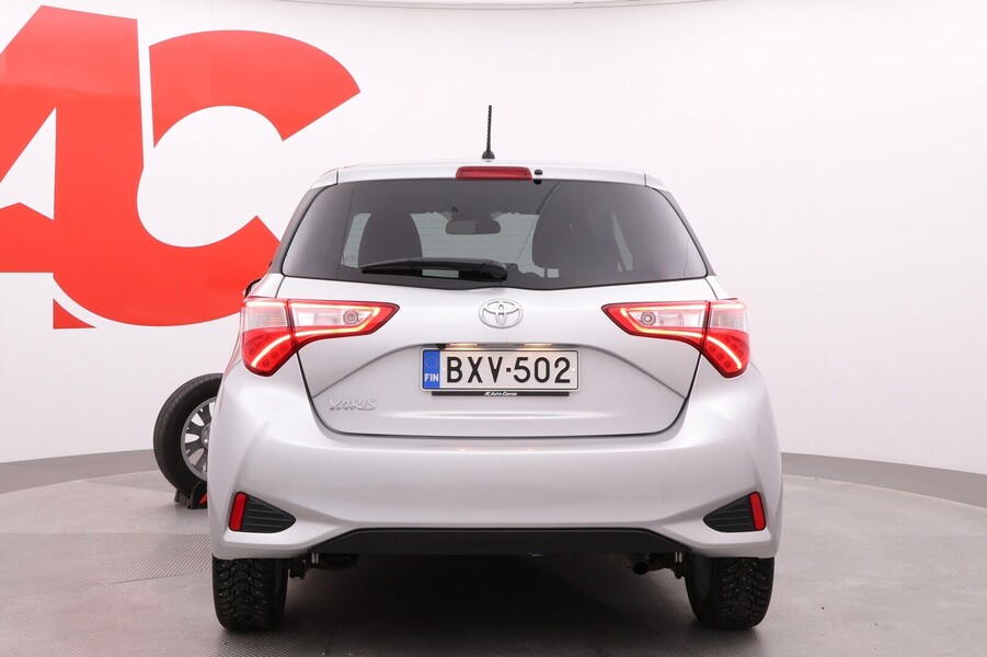 Toyota Yaris vaihtoauto