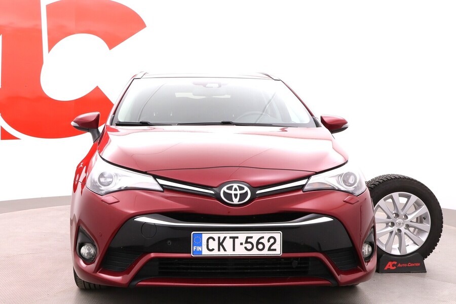 Toyota Avensis vaihtoauto