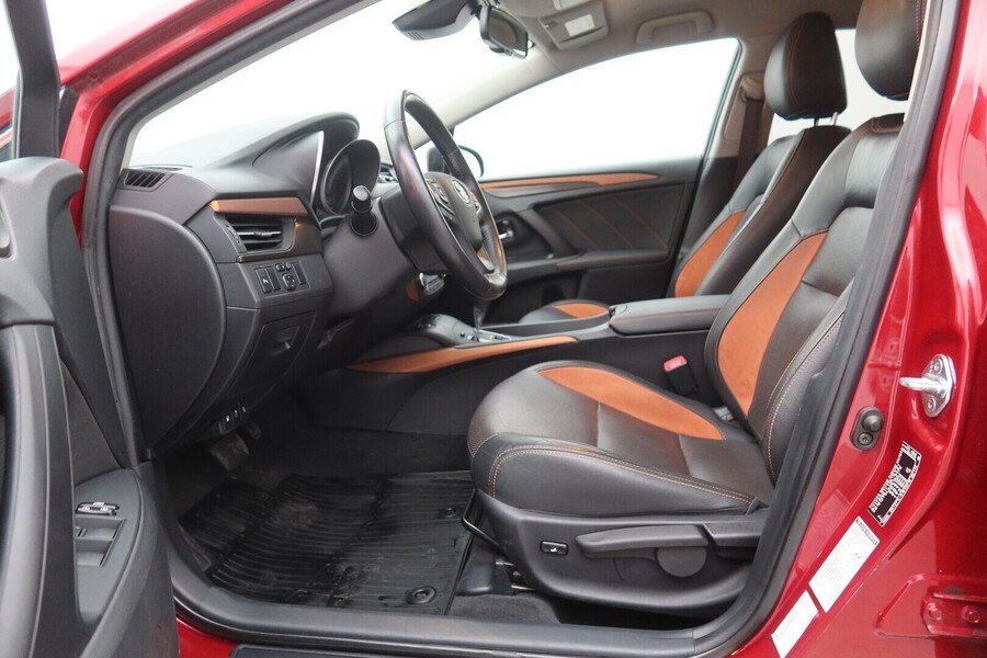 Toyota Avensis vaihtoauto