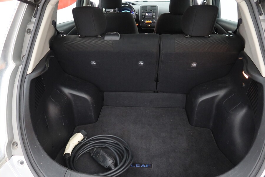 Nissan Leaf vaihtoauto