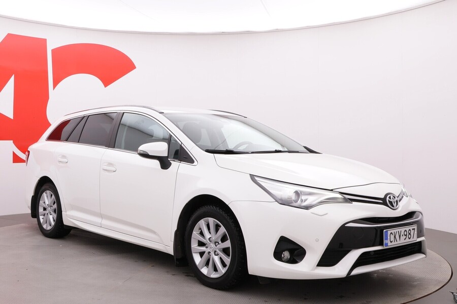 Toyota Avensis vaihtoauto