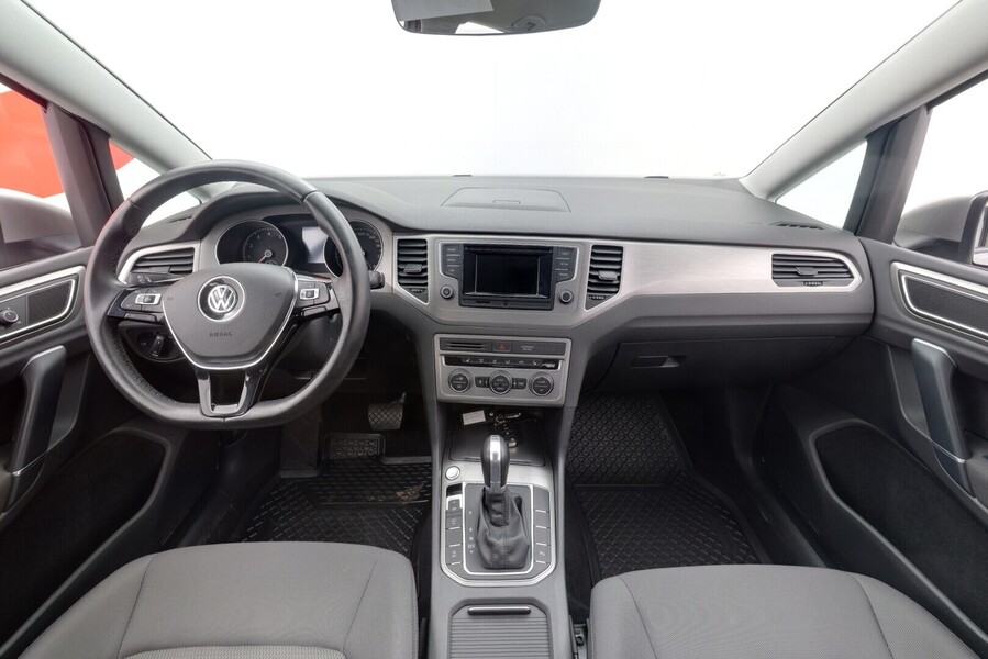 Volkswagen Golf Sportsvan vaihtoauto