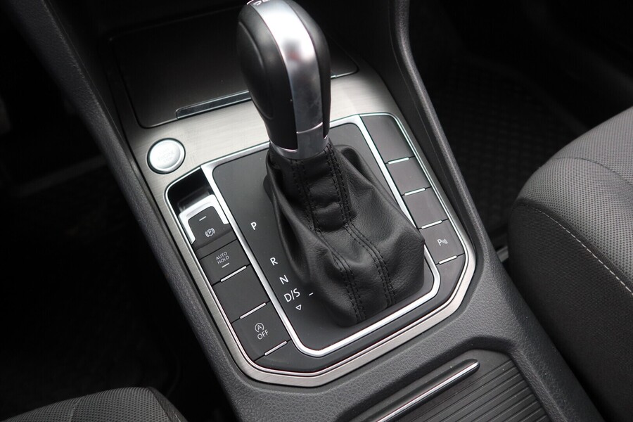 Volkswagen Golf Sportsvan vaihtoauto