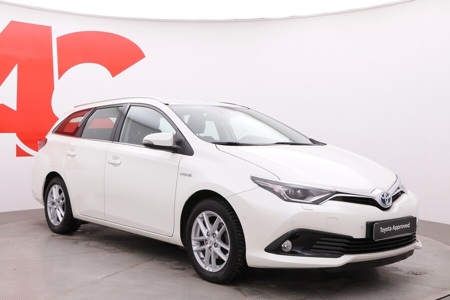 Toyota Auris vaihtoauto