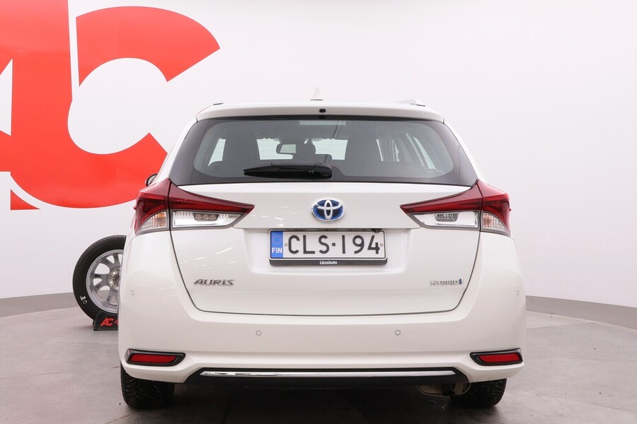 Toyota Auris vaihtoauto