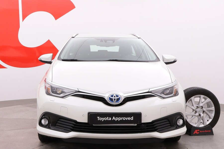 Toyota Auris vaihtoauto