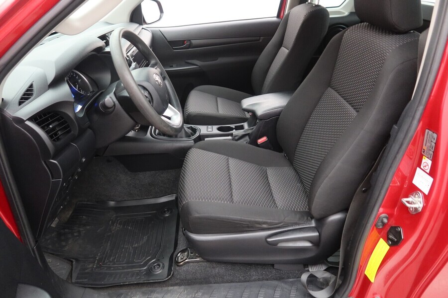 Toyota Hilux vaihtoauto