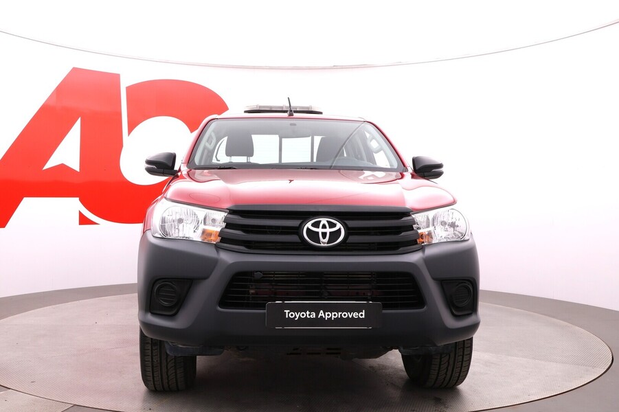 Toyota Hilux vaihtoauto