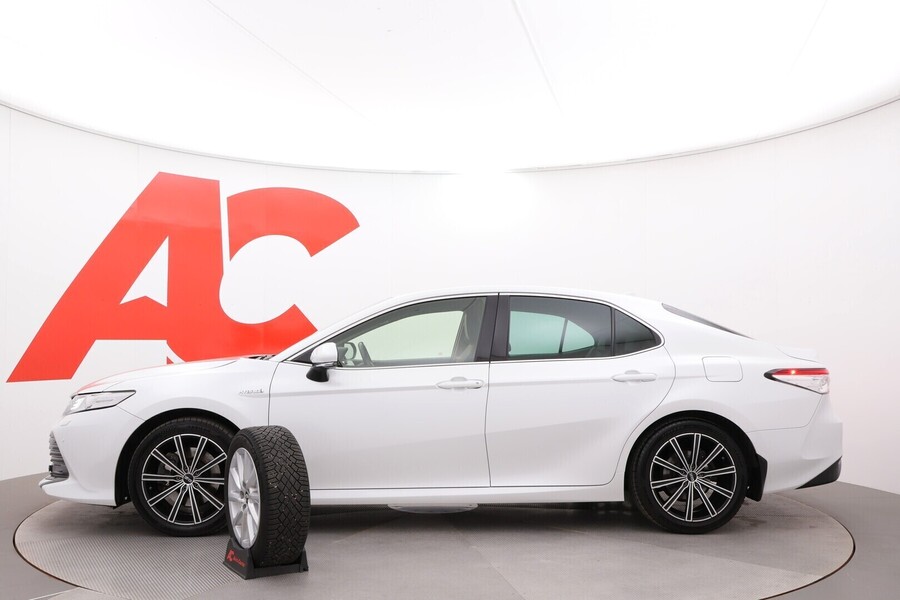 Toyota Camry vaihtoauto