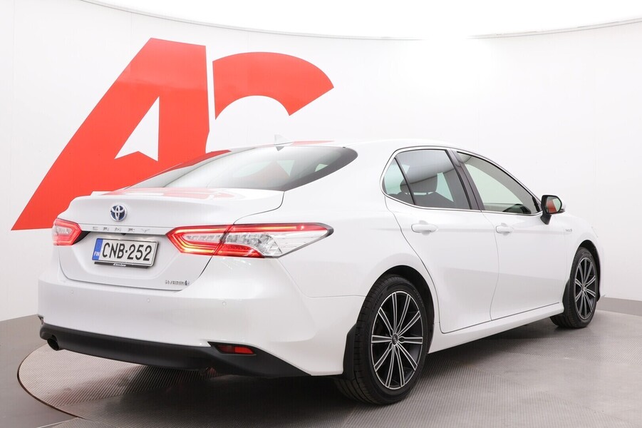 Toyota Camry vaihtoauto