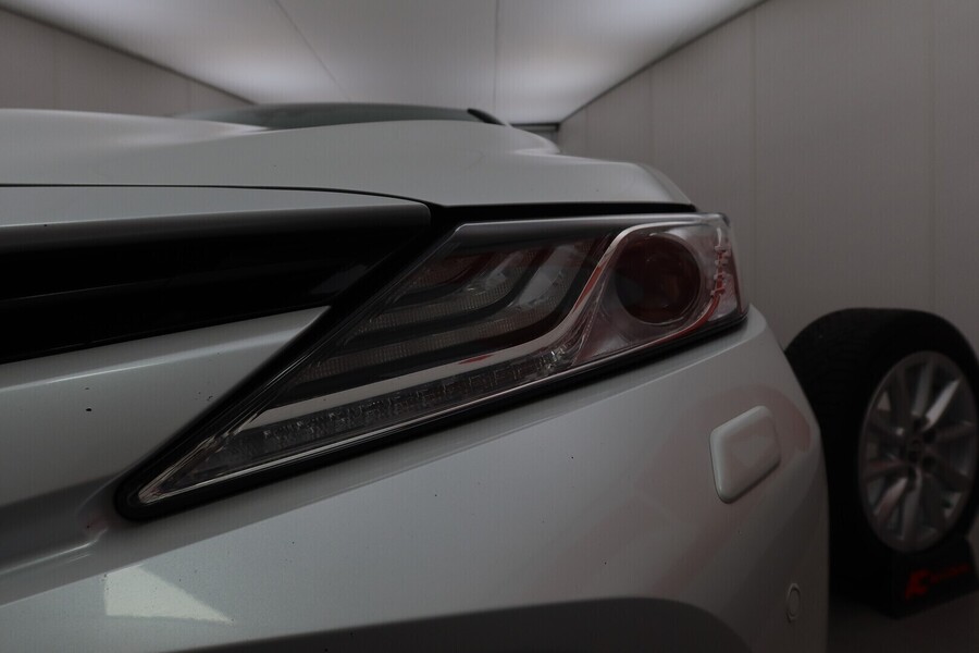 Toyota Camry vaihtoauto