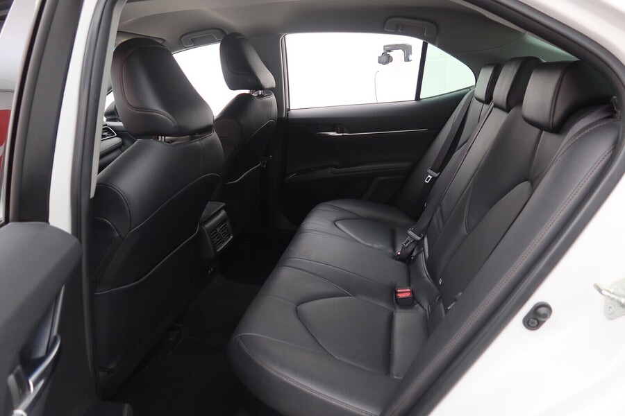 Toyota Camry vaihtoauto