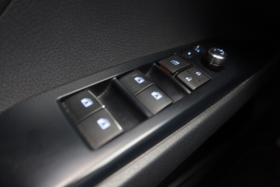 Toyota Camry vaihtoauto