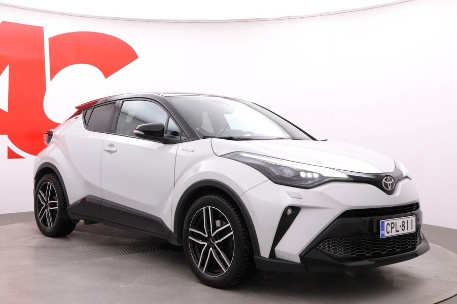 Toyota C-HR vaihtoauto