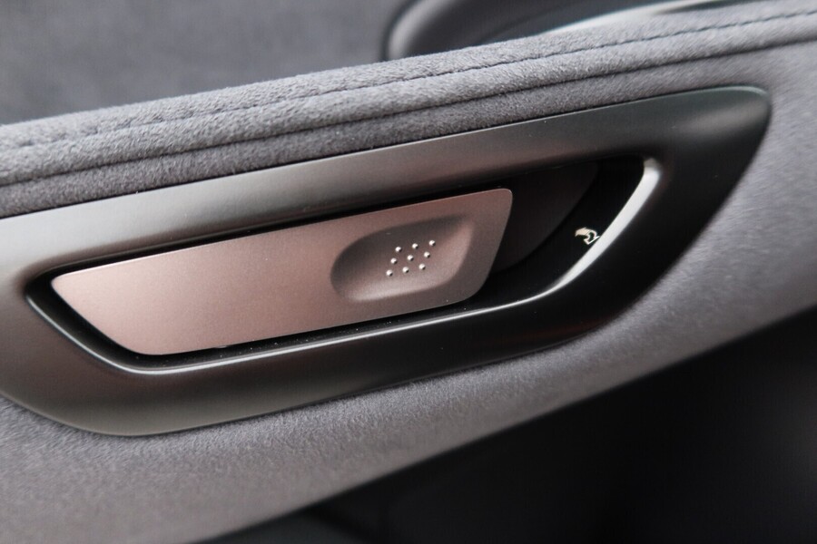 Lexus LBX vaihtoauto