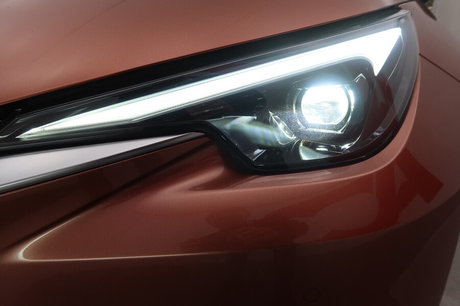 Lexus LBX vaihtoauto